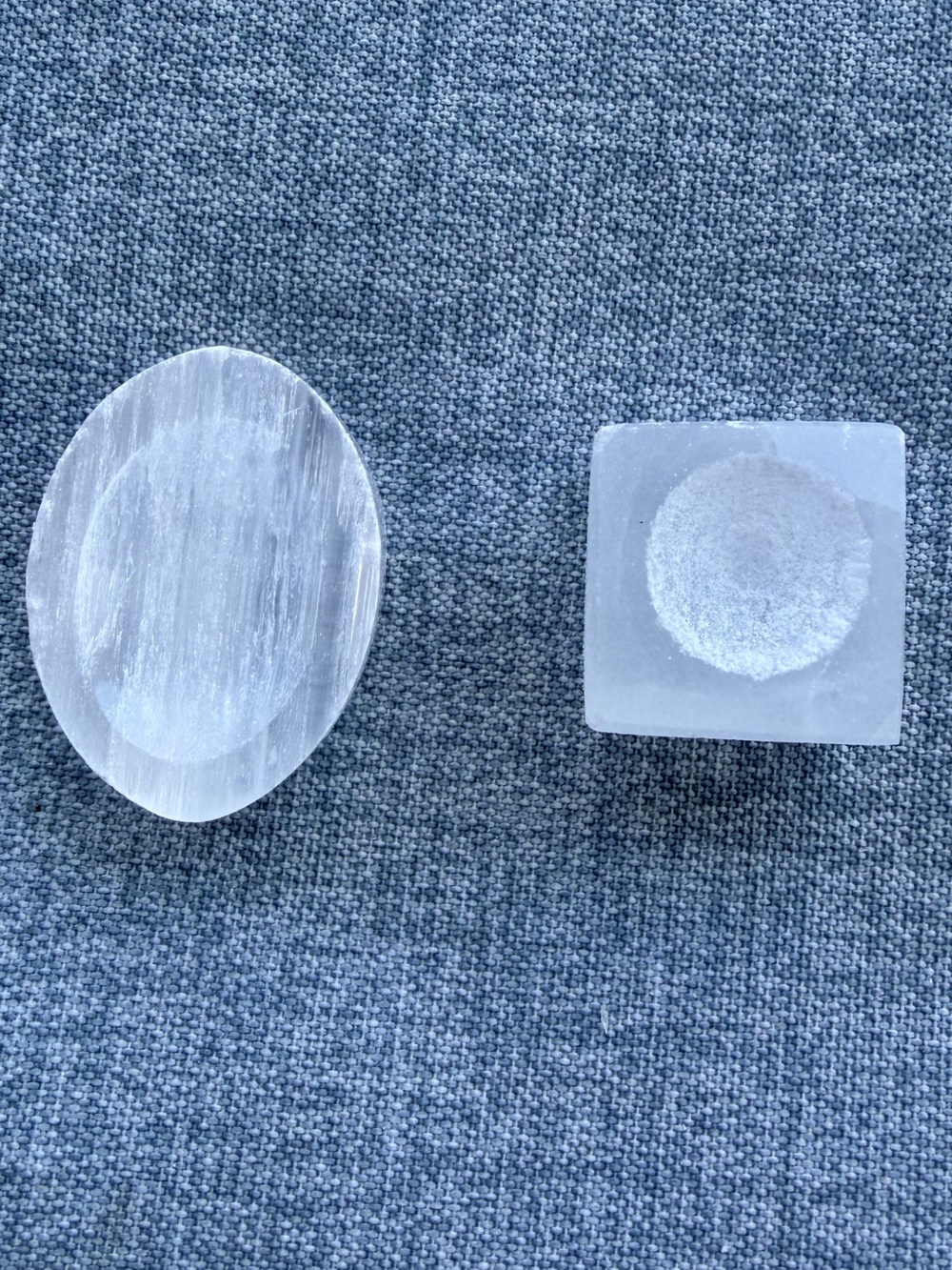 One Selenite Sphere Holder
